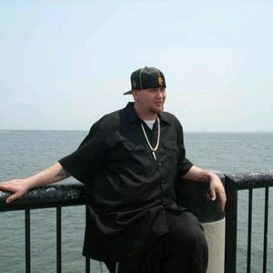 Meet your Posher, Derek